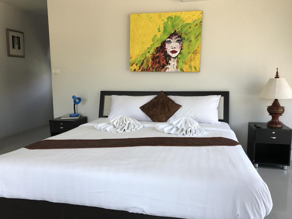But Different Phuket Boutique Hotel Nai Harn Eksteriør bilde