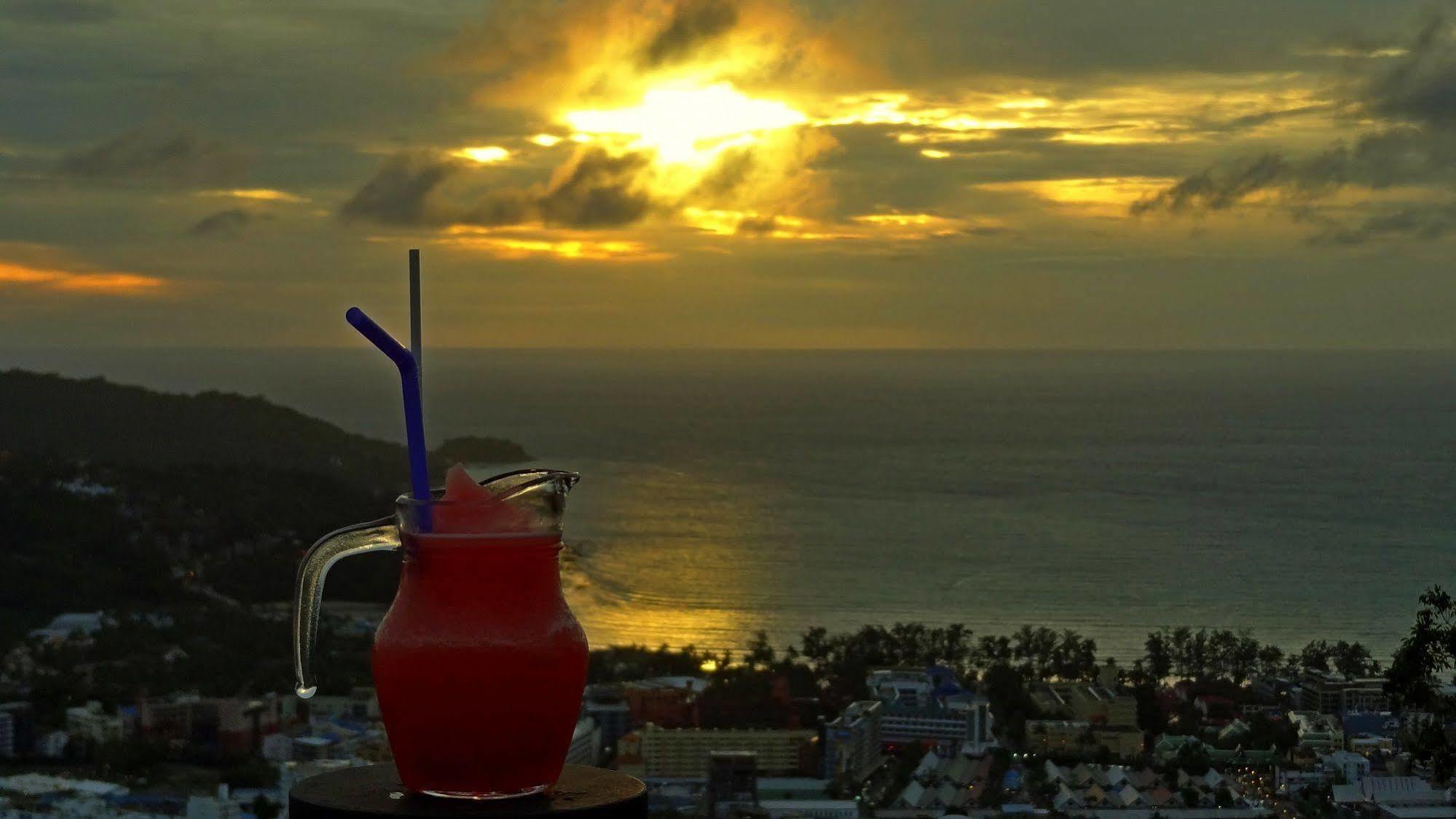 But Different Phuket Boutique Hotel Nai Harn Eksteriør bilde
